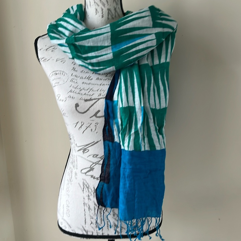 Gap Scarf, Wrap. Green, White, Blue. Geometric Design. New With Tags.
